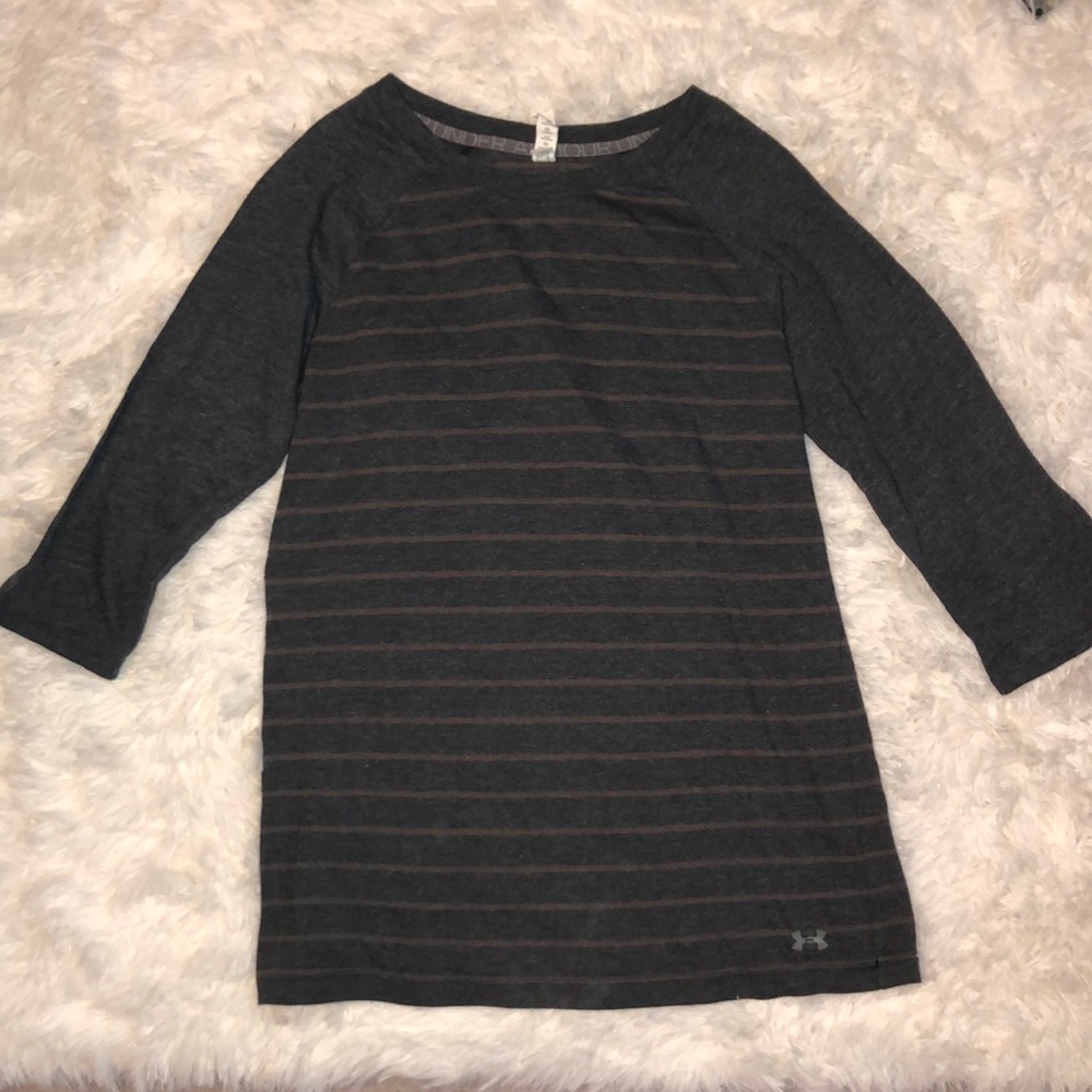 Under Armour 3/4 sleeve tee! Size Medium